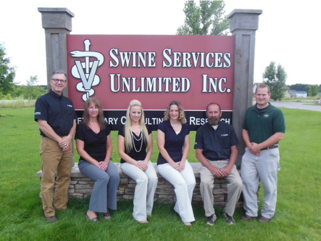 swine veterinarian staff